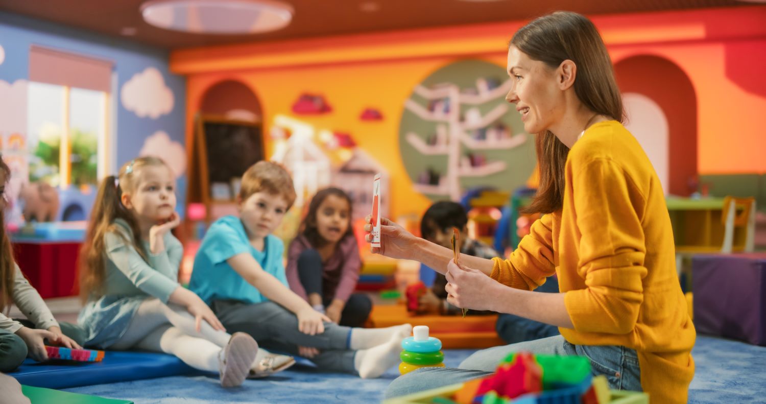 Профессия младший воспитатель